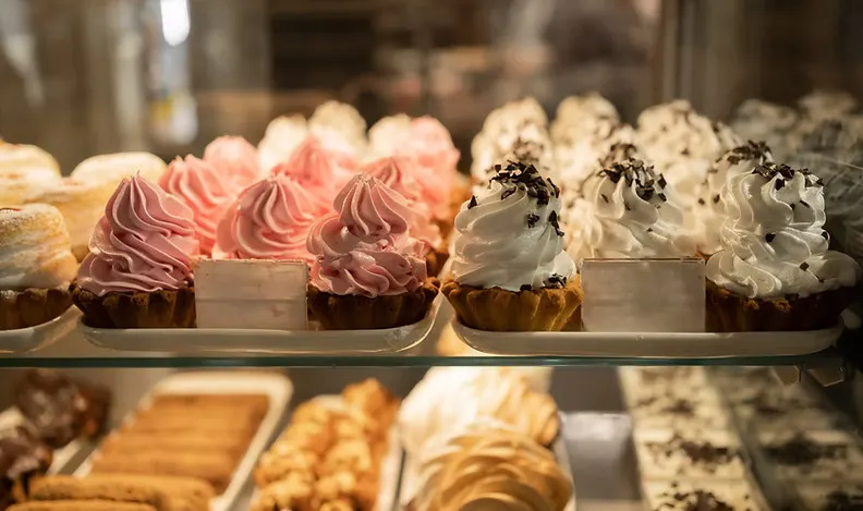 Cake Display Counters